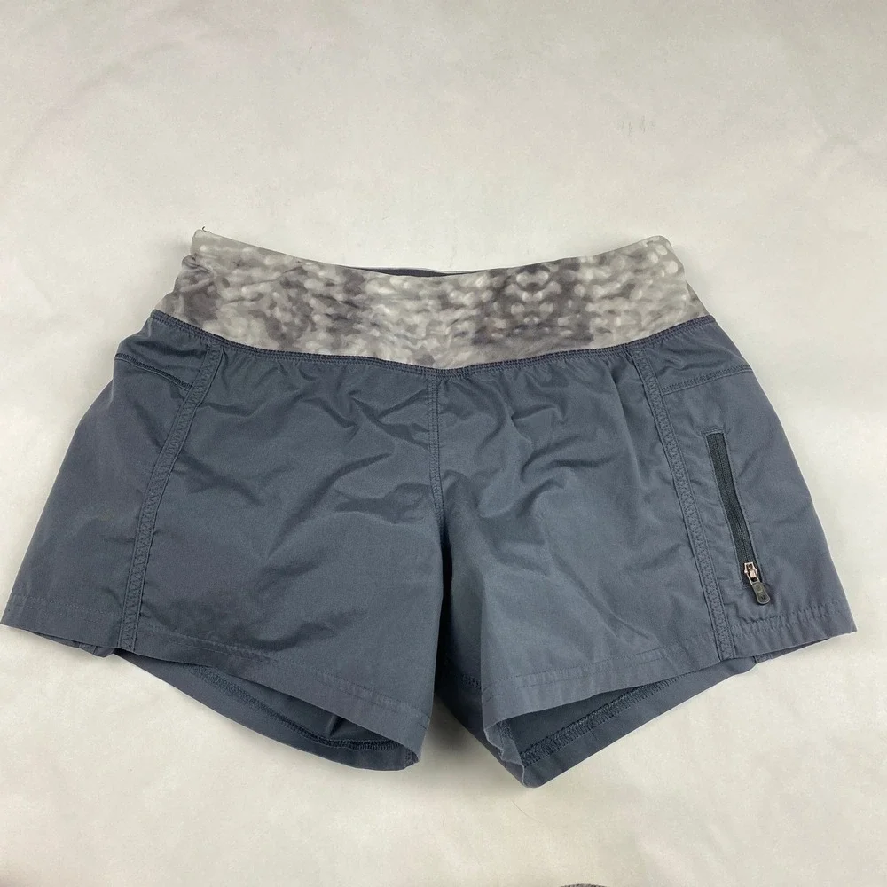 Lululemon Shorts Women's Size 4 - All Sport Running Gray